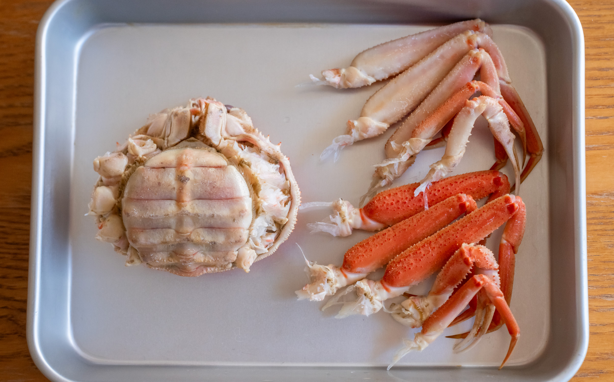 おでんの蟹面の調理方法：脚を外す