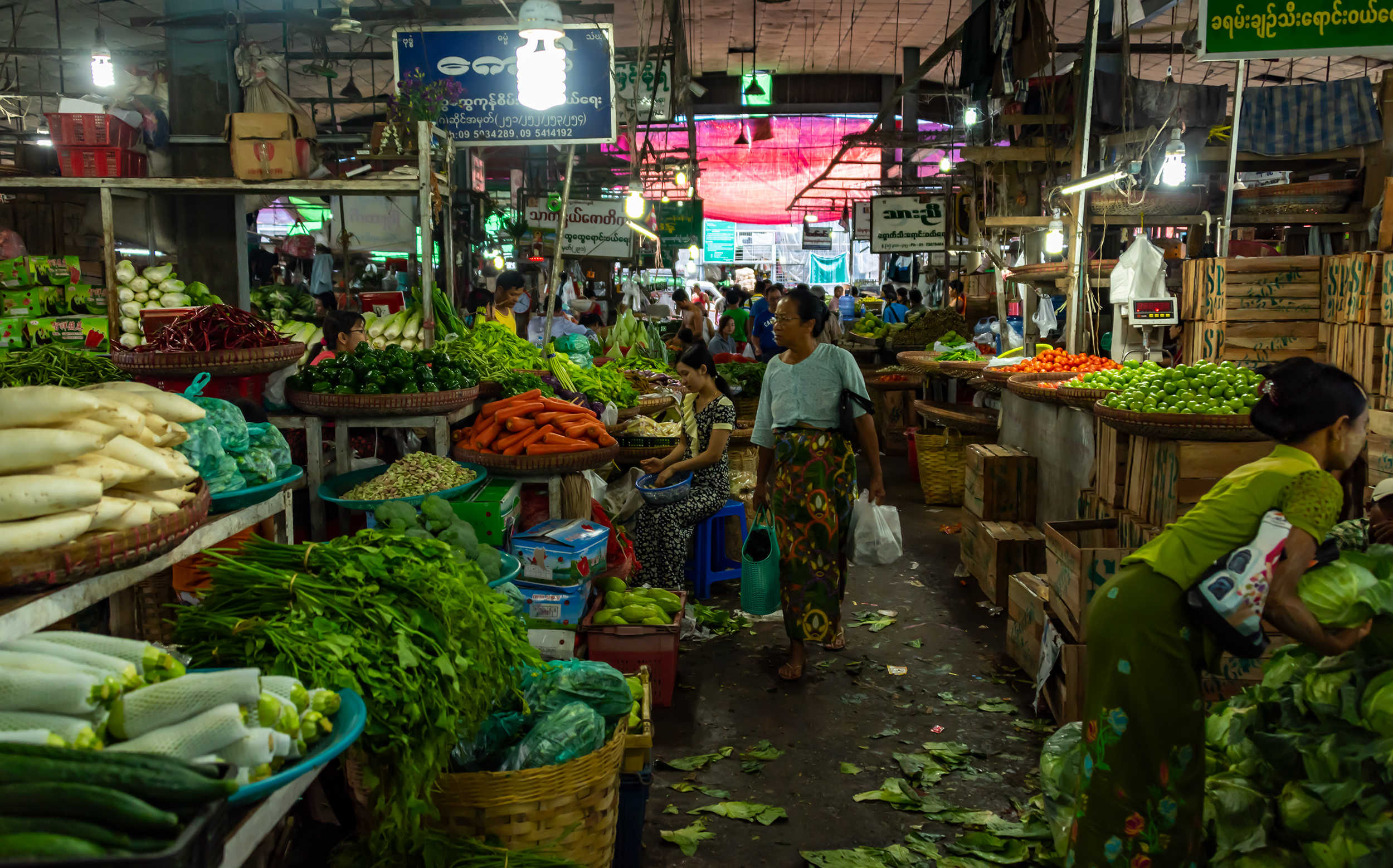 ミャンマー ヤンゴン：野菜市場