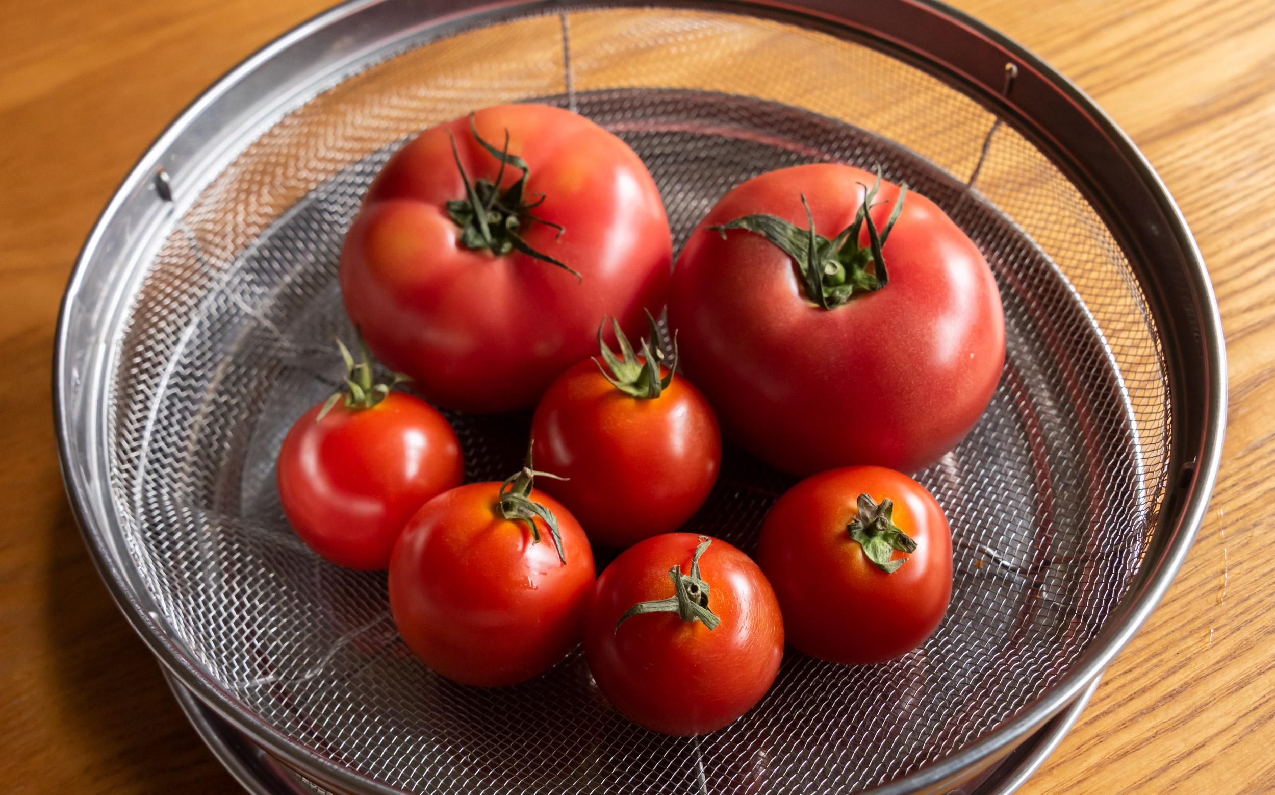 おでんのトマトの調理方法：大玉トマトとミディトマト